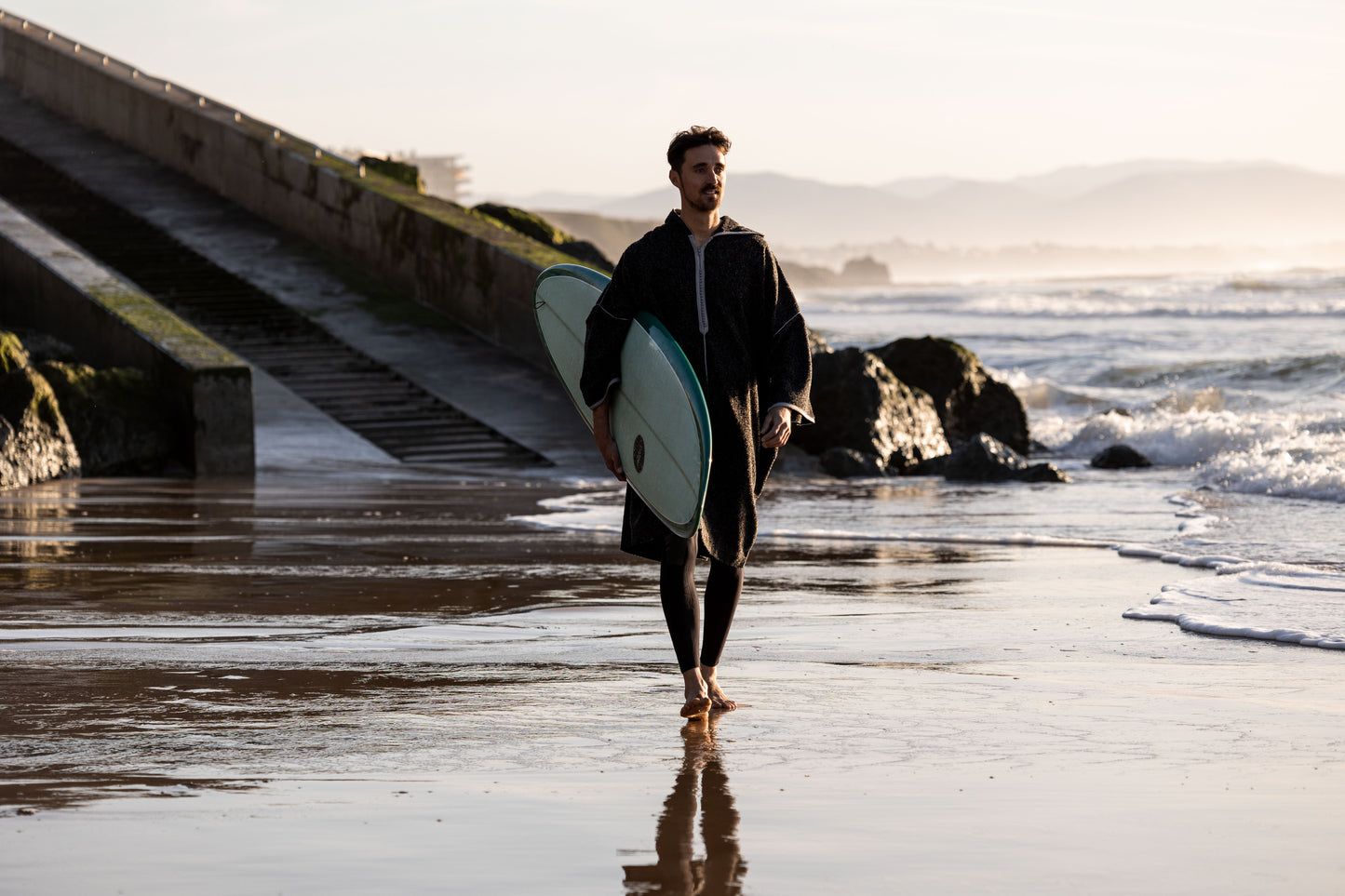 Moroccan Beach Poncho - Dark Gray Edition